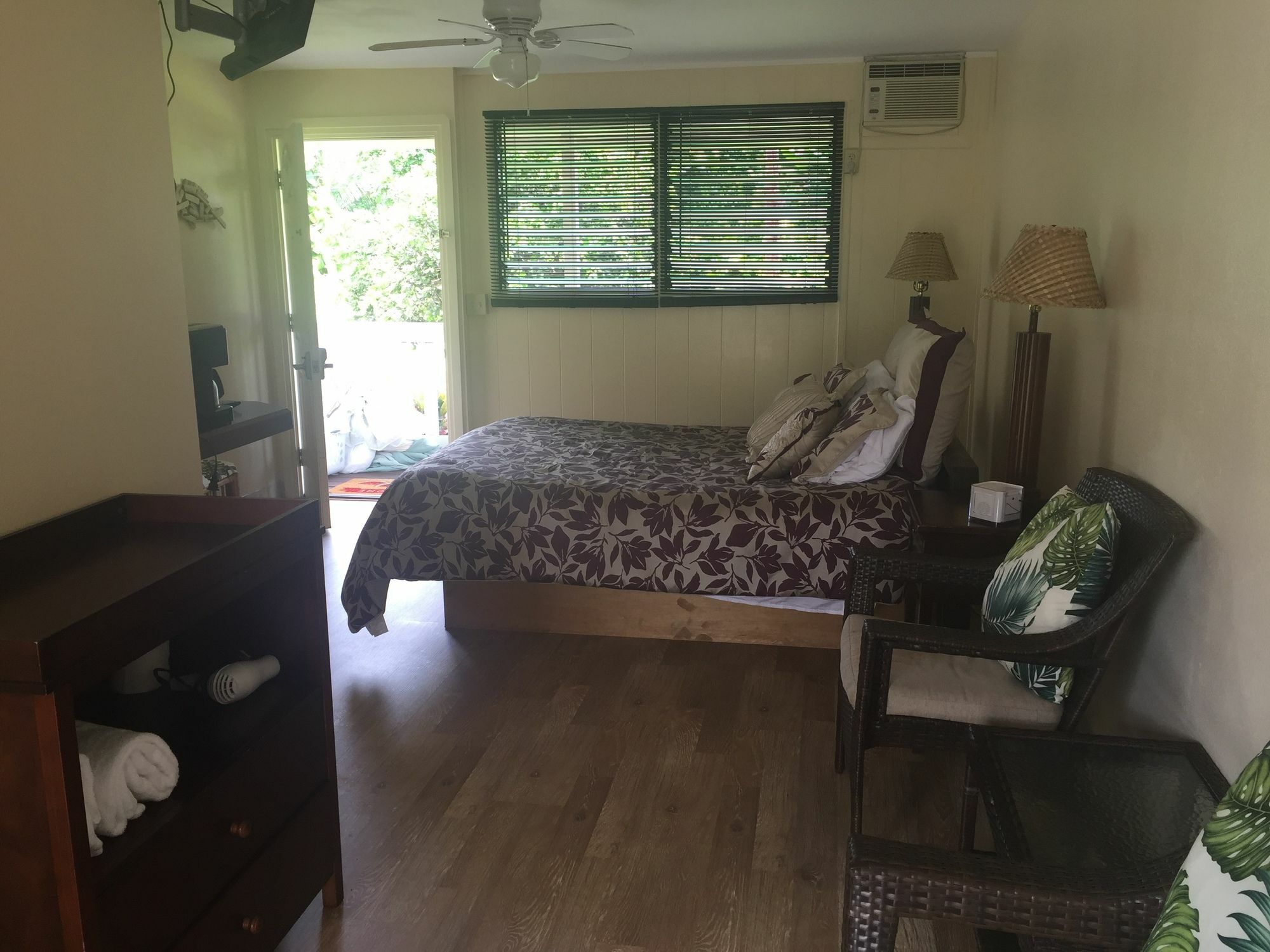 Aaron'S Cottage Hilo Eksteriør billede